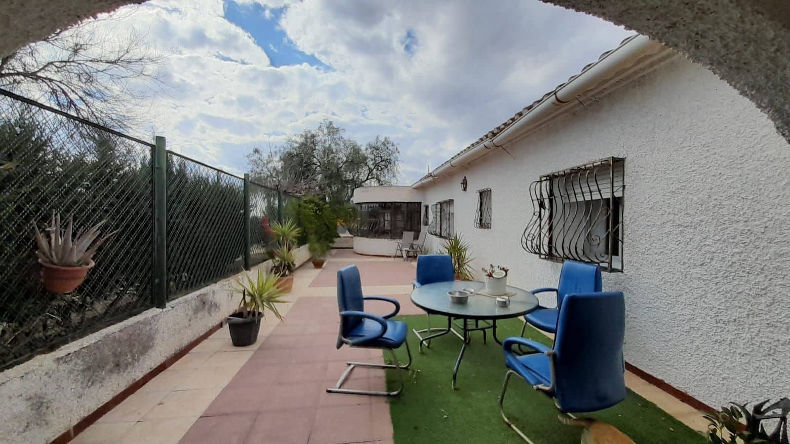 6 bedroom Villa for sale in Los Canovas with pool - € 168,000 (Ref: 9777069)