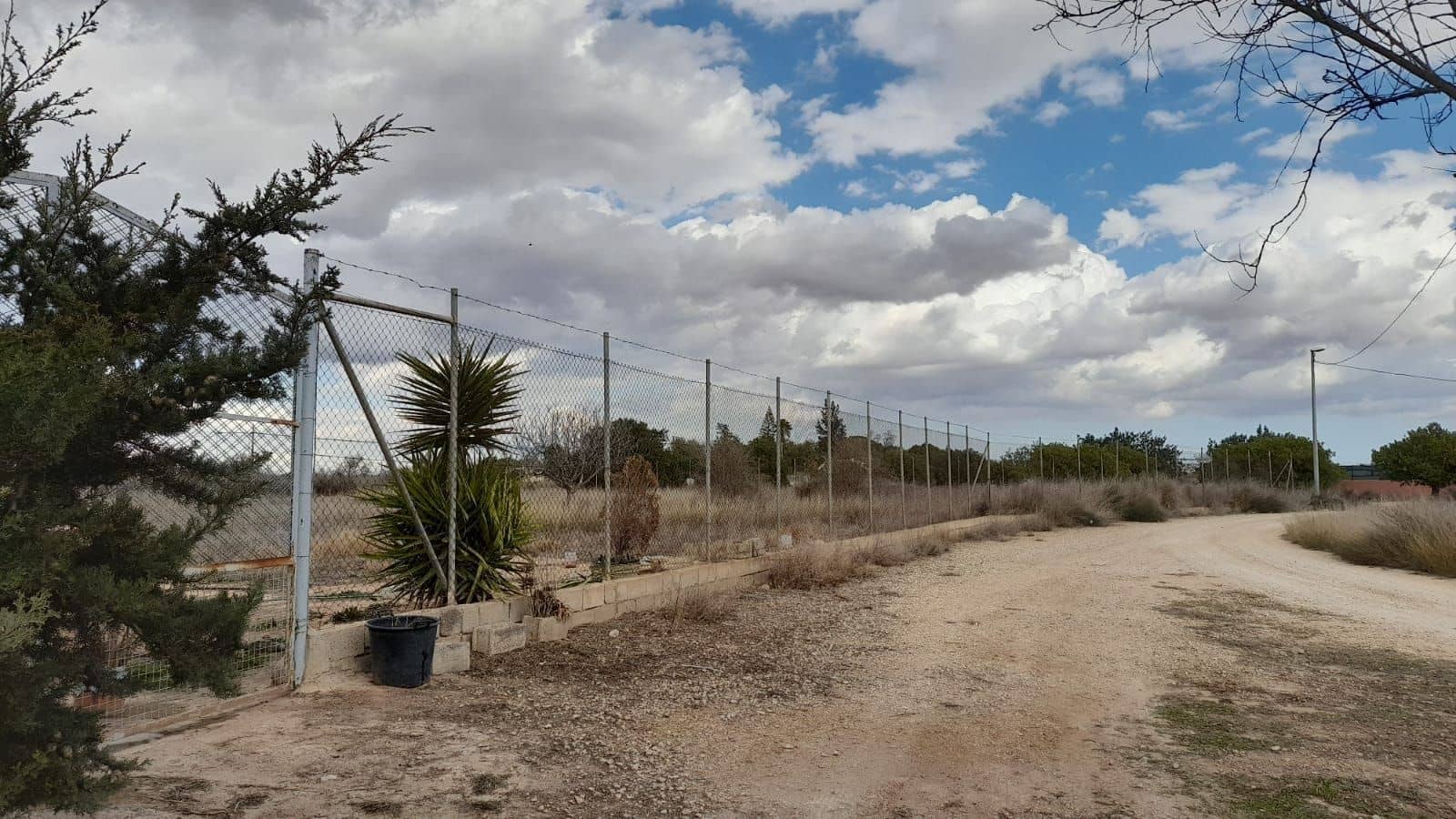 6 bedroom Villa for sale in Los Canovas with pool - € 168,000 (Ref: 9777069)