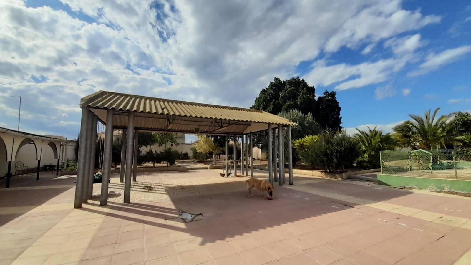 6 bedroom Villa for sale in Los Canovas with pool - € 168,000 (Ref: 9777069)