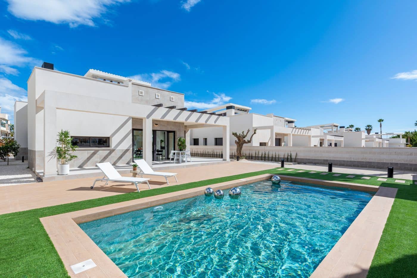 3 chambre Villa/Maison à vendre à Ciudad Quesada avec piscine garage - 597 000 € (Ref: 9777073)