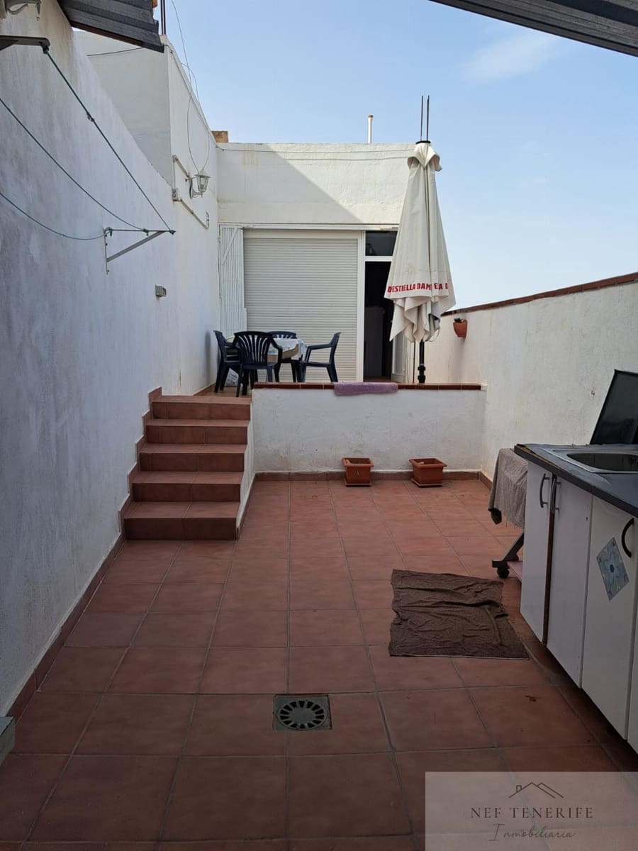 4 chambre Maison de Ville à vendre à San Isidro de Abona - 330 000 € (Ref: 9879258)