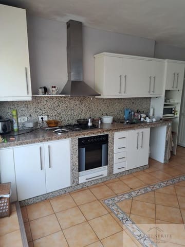 4 chambre Maison de Ville à vendre à San Isidro de Abona, Granadilla de Abona - 330 000 € (Ref: 9879258)