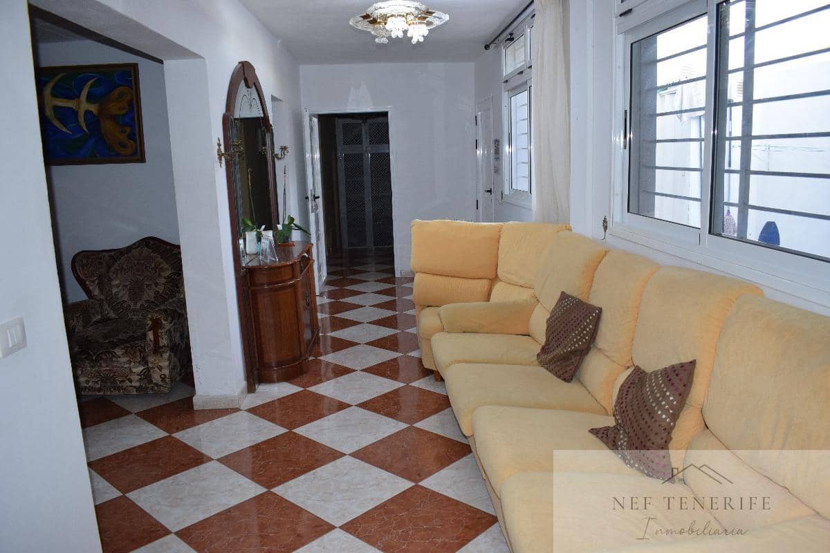 4 chambre Maison de Ville à vendre à San Isidro de Abona - 330 000 € (Ref: 9879258)