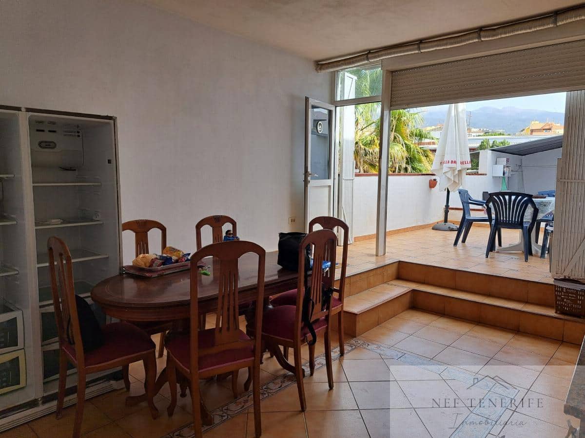 4 chambre Maison de Ville à vendre à San Isidro de Abona - 330 000 € (Ref: 9879258)