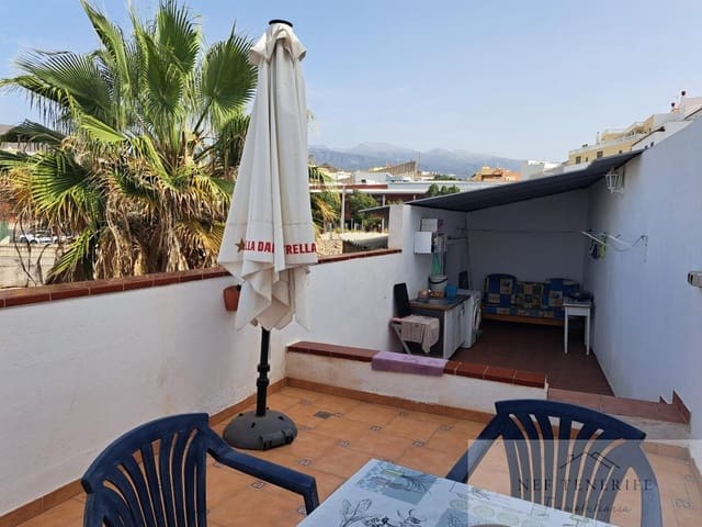 4 chambre Maison de Ville à vendre à San Isidro de Abona, Granadilla de Abona - 330 000 € (Ref: 9879258)