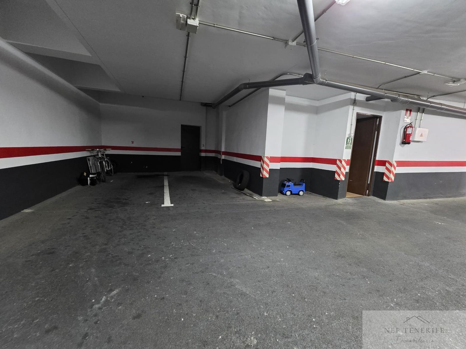 Garage til salg i Granadilla de Abona - € 78.000 (Ref: 9879267)