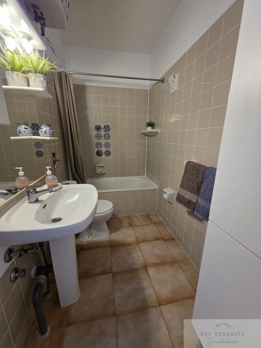 1 bedroom Apartment for sale in Costa del Silencio - € 184,000 (Ref: 9879268)