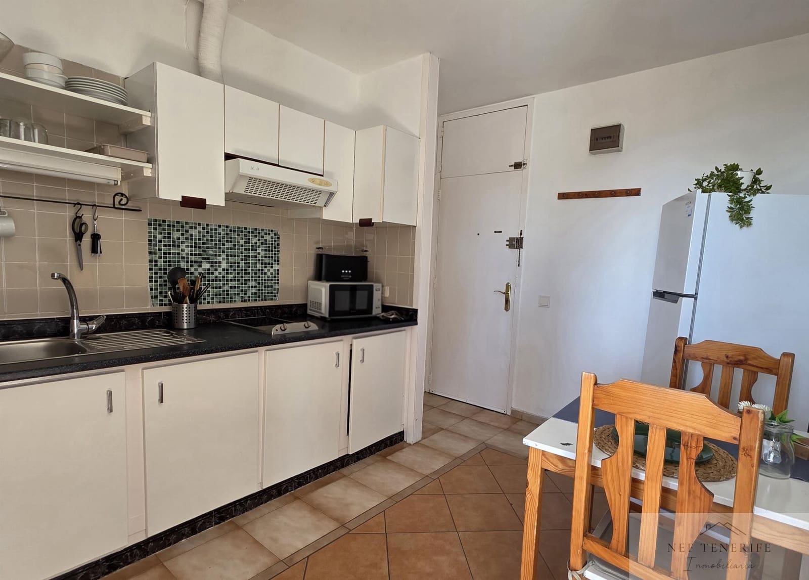 1 bedroom Apartment for sale in Costa del Silencio - € 184,000 (Ref: 9879268)