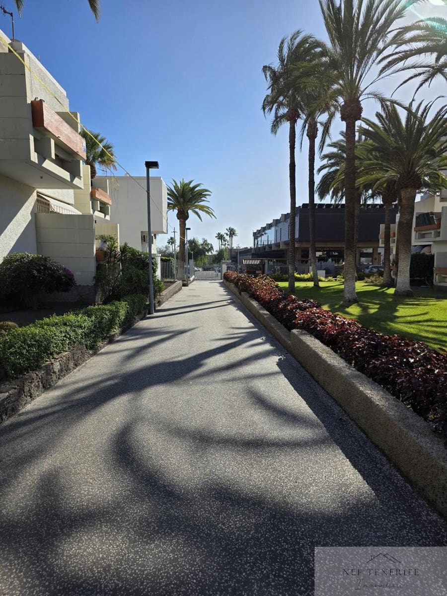 1 bedroom Apartment for sale in Costa del Silencio - € 184,000 (Ref: 9879268)