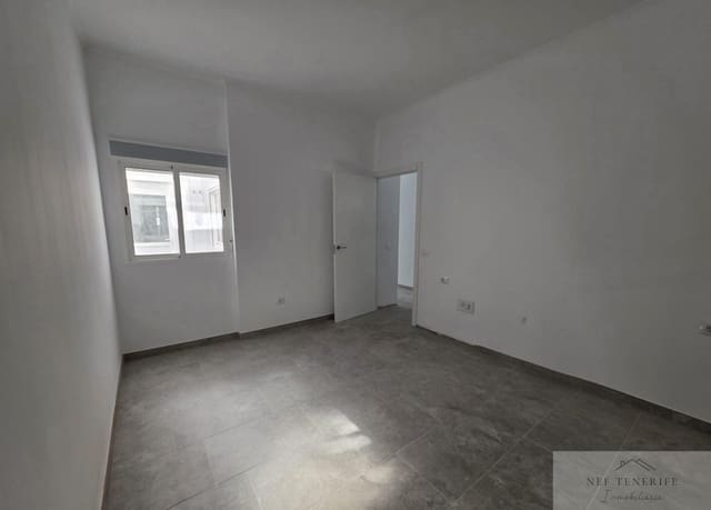 2 bedroom Apartment for sale in La Jaca, Arico - € 169,000 (Ref: 9879270)