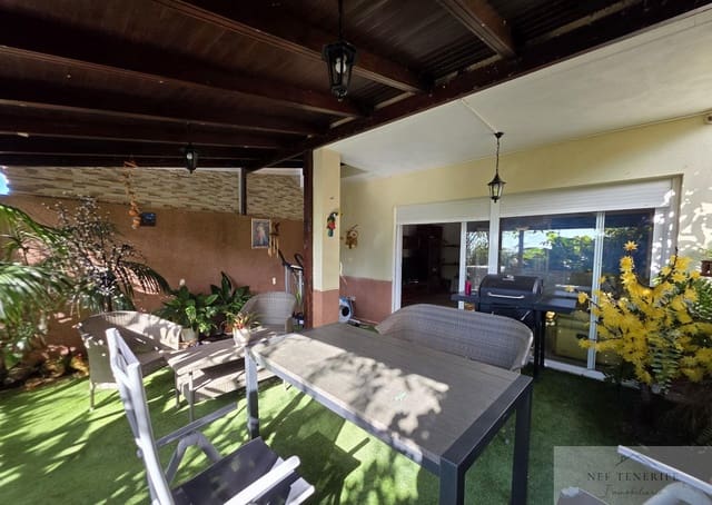 5 soveværelse Villa til salg i Costa Adeje, Adeje - € 899.000 (Ref: 9879272)