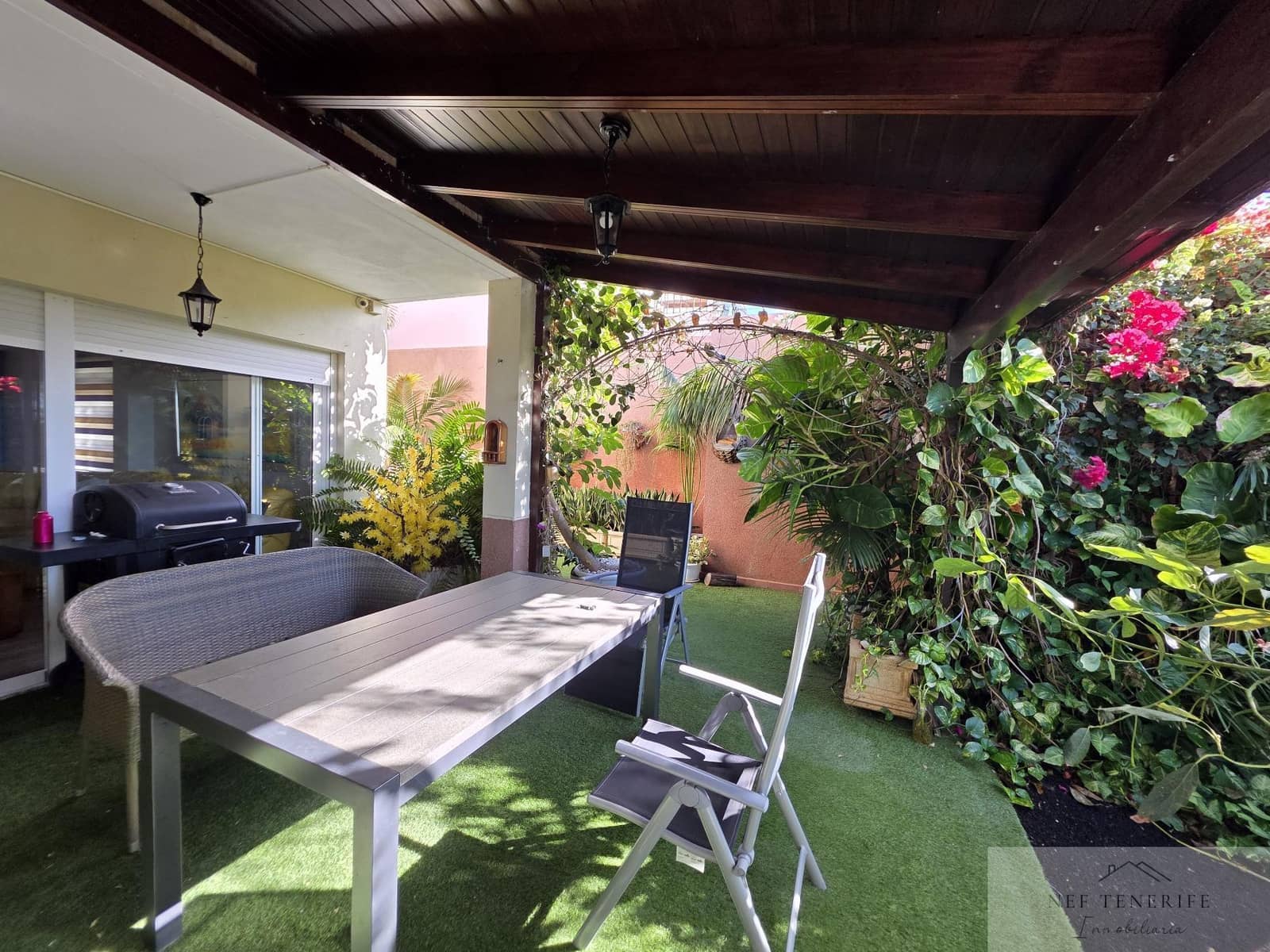 5 soveværelse Villa til salg i Costa Adeje - € 899.000 (Ref: 9879272)