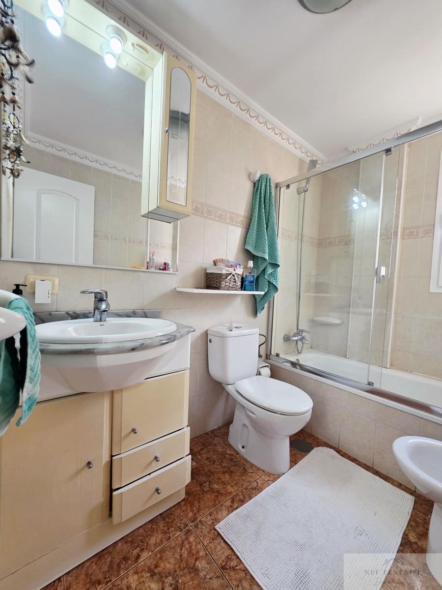 5 soveværelse Villa til salg i Costa Adeje - € 899.000 (Ref: 9879272)