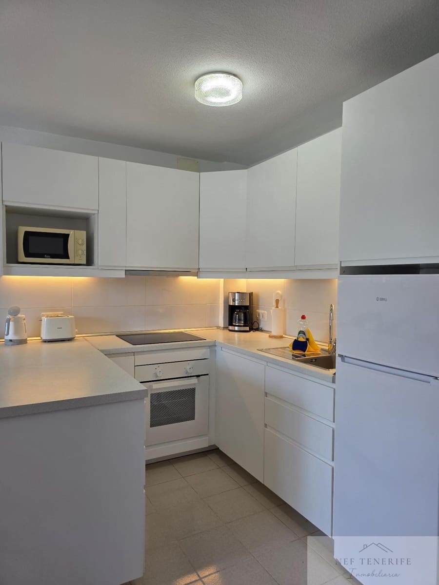 1 Zimmer Apartment zu vermieten in Puerto Santiago mit Pool - 1.100 € (Ref: 9905325)