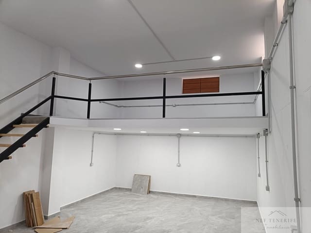 Commerciale in vendita in San Isidro de Abona, Granadilla de Abona - 56.000 € (Rif: 9932403)