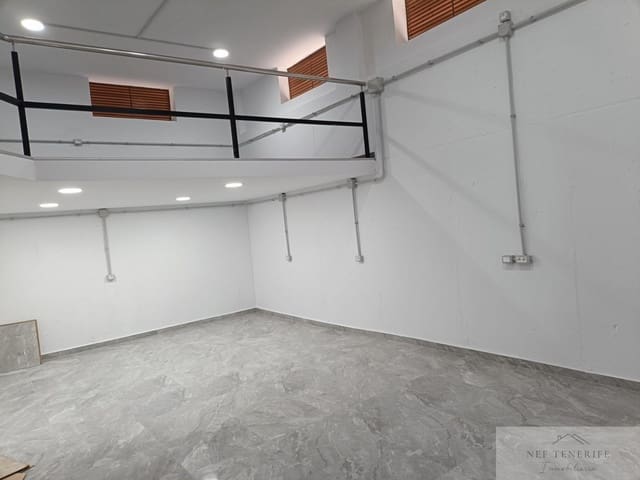 Commerciale in vendita in San Isidro de Abona, Granadilla de Abona - 56.000 € (Rif: 9932403)