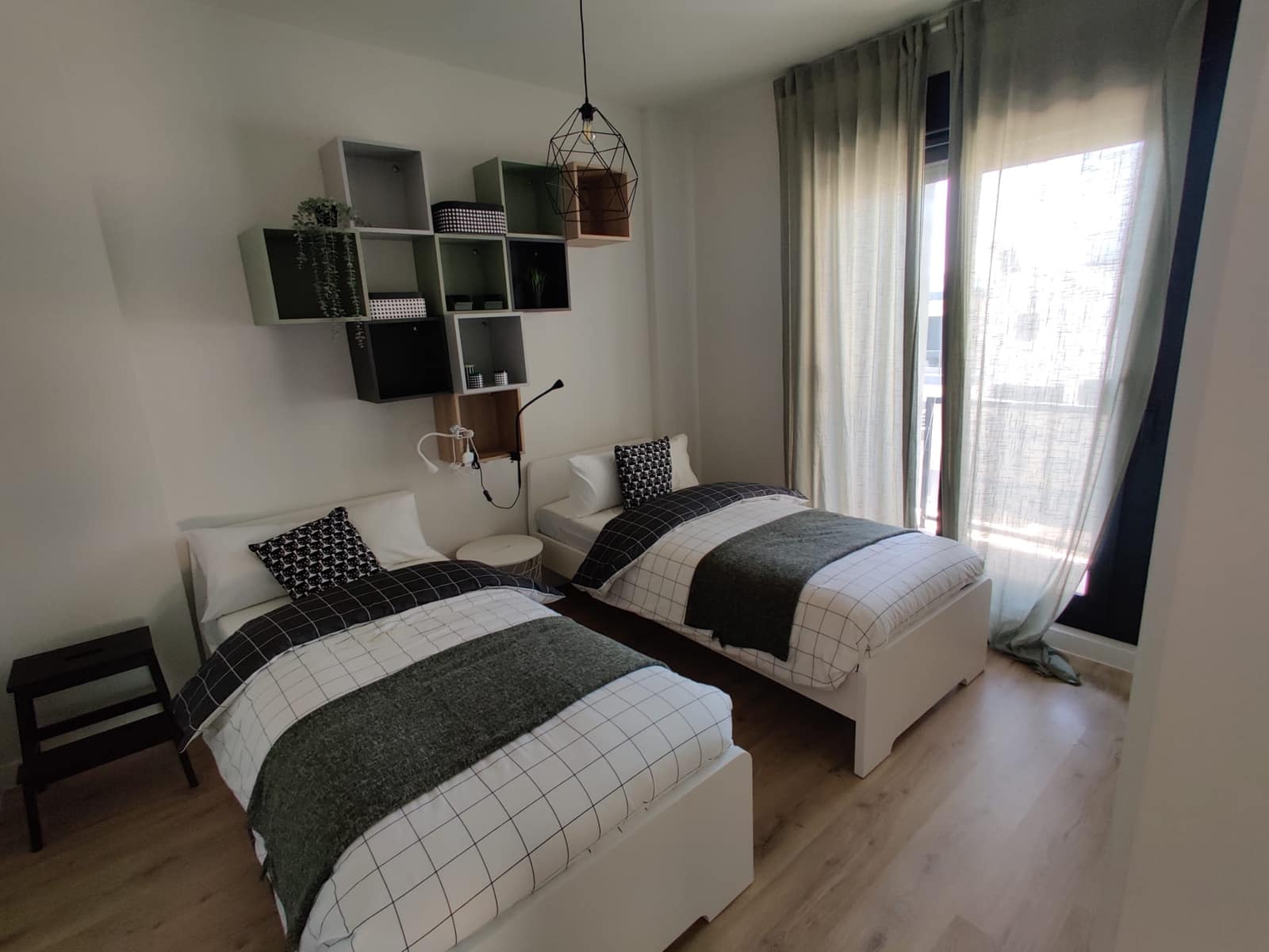 4 sypialnia Dom szeregowy na sprzedaż w Miasto Almeria z basenem garażem - 470 000 € (Ref: 9643399)