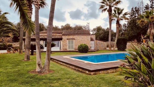 4 chambre Finca/Maison de Campagne à vendre à Artà avec piscine garage - 1 600 000 € (Ref: 9715327)