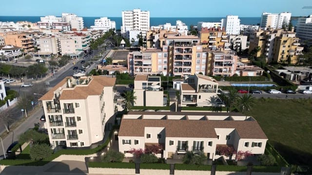 Pareado de 4 habitaciones en Cala Millor, Son Servera en venta con piscina garaje - 650.000 € (Ref: 9721128)