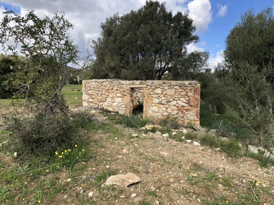 Grunde uden byggetilladelser til salg i Son Servera - € 449.000 (Ref: 9721136)