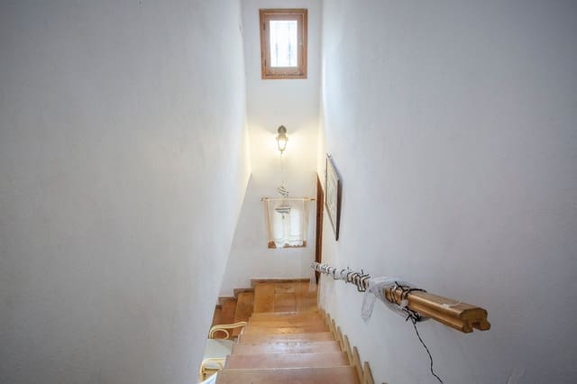 4 bedroom Villa for sale in Manacor - € 565,000 (Ref: 9740242)