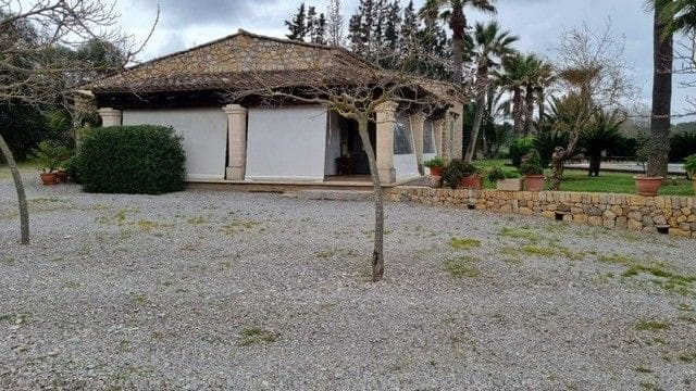 4 sypialnia Finka/Dom wiejski na sprzedaż w Artà z basenem garażem - 1 600 000 € (Ref: 9740250)