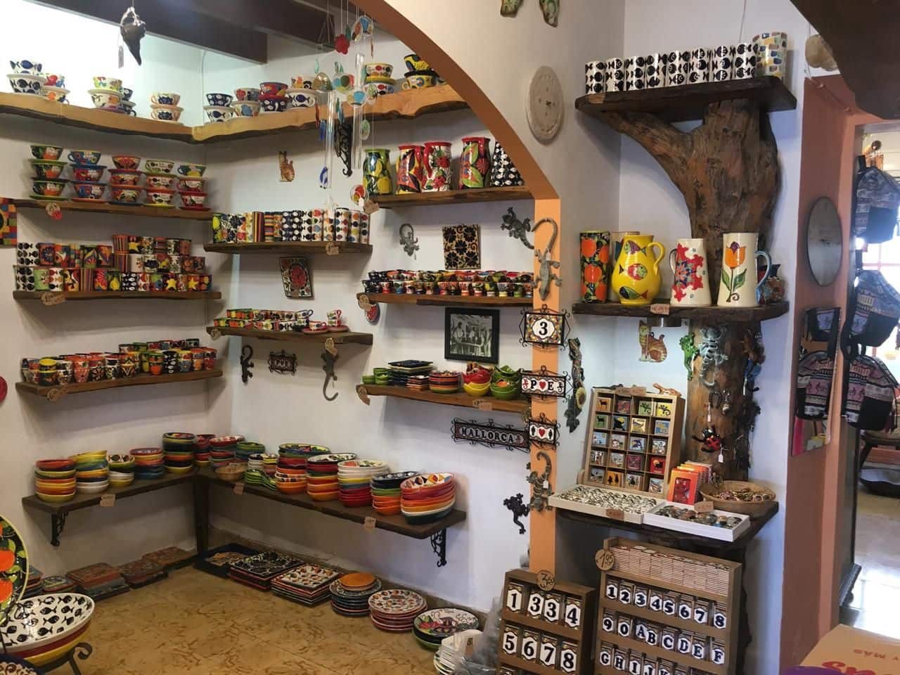 Commercieel te koop in Cala Ratjada - € 515.000 (Ref: 9740251)