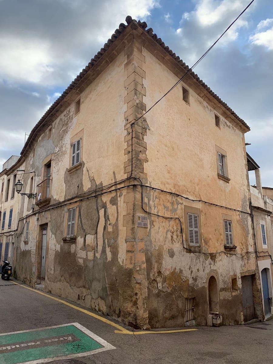 4 soveværelse Byhus til salg i Arta med swimmingpool - € 1.800.000 (Ref: 9740260)