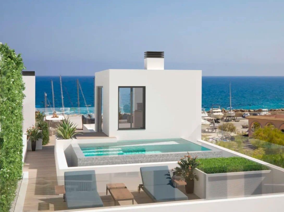 3 soveværelse Semi-Rækkehus til salg i Ca'n Picafort med swimmingpool garage - € 1.350.000 (Ref: 9763500)