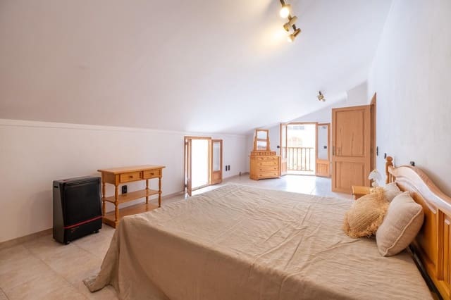 4 slaapkamer Huis te koop in Artà met garage - € 480.000 (Ref: 9856339)