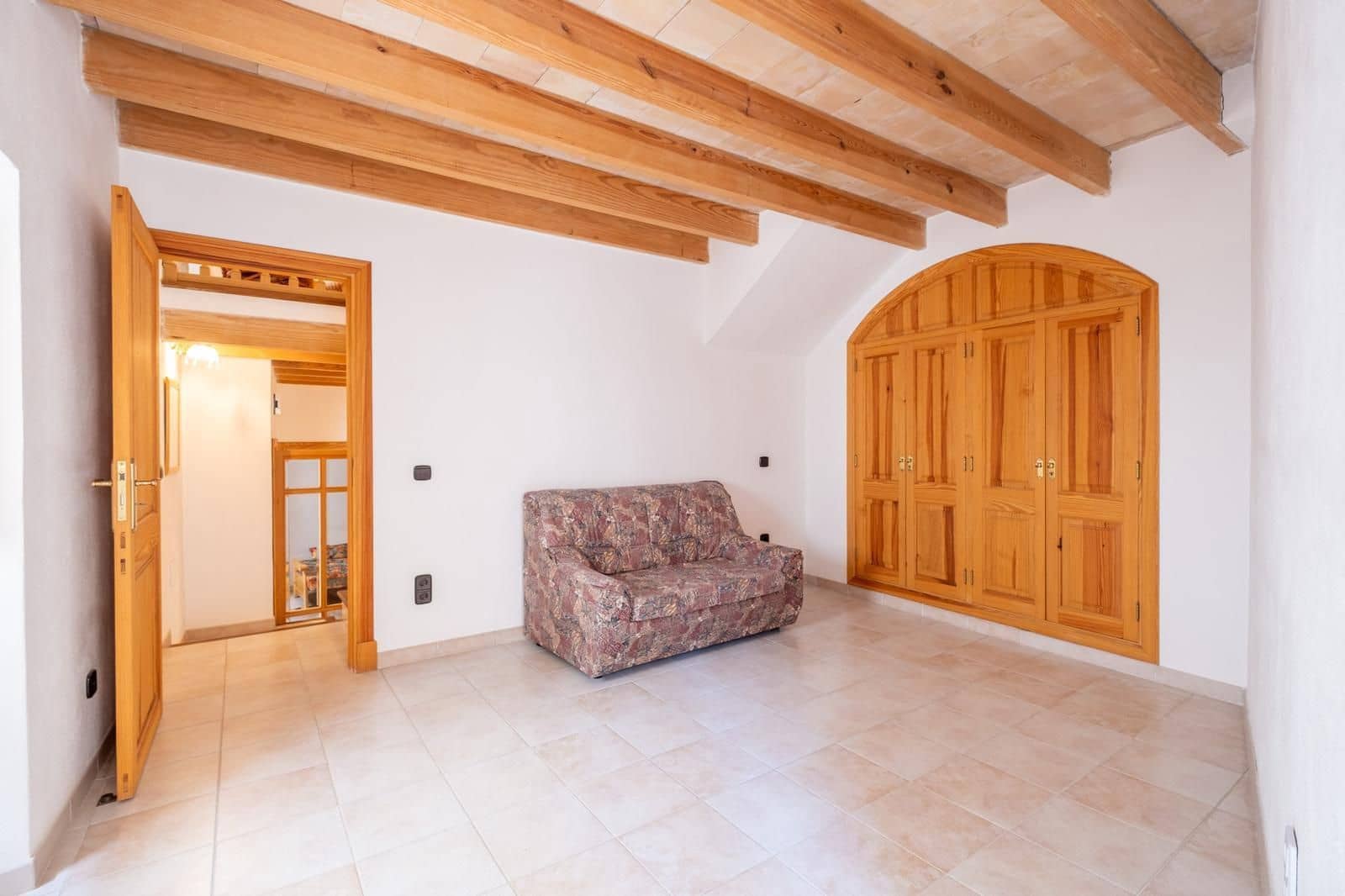 4 slaapkamer Huis te koop in Arta met garage - € 480.000 (Ref: 9856339)