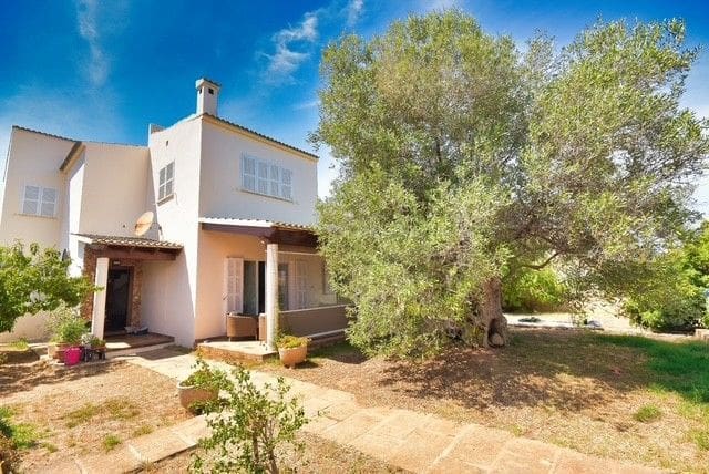 4 bedroom Villa for sale in Sa Coma with pool - € 747,000 (Ref: 9912506)