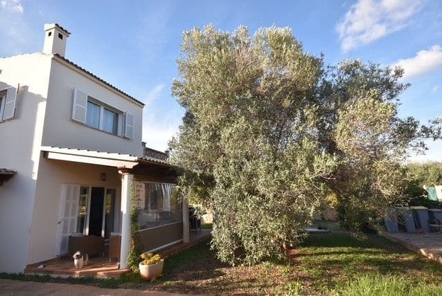 4 bedroom Villa for sale in Sa Coma with pool - € 747,000 (Ref: 9912506)