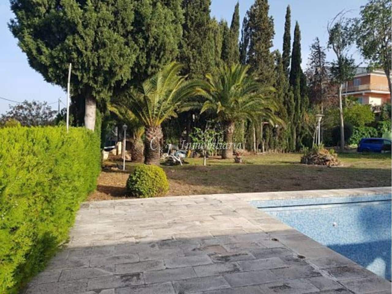 4 soveværelse Villa til salg i Estivella med swimmingpool garage - € 375.000 (Ref: 9707731)