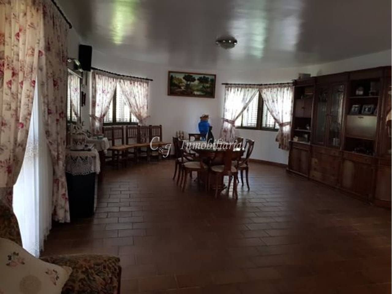 4 soveværelse Villa til salg i Estivella med swimmingpool garage - € 375.000 (Ref: 9707731)