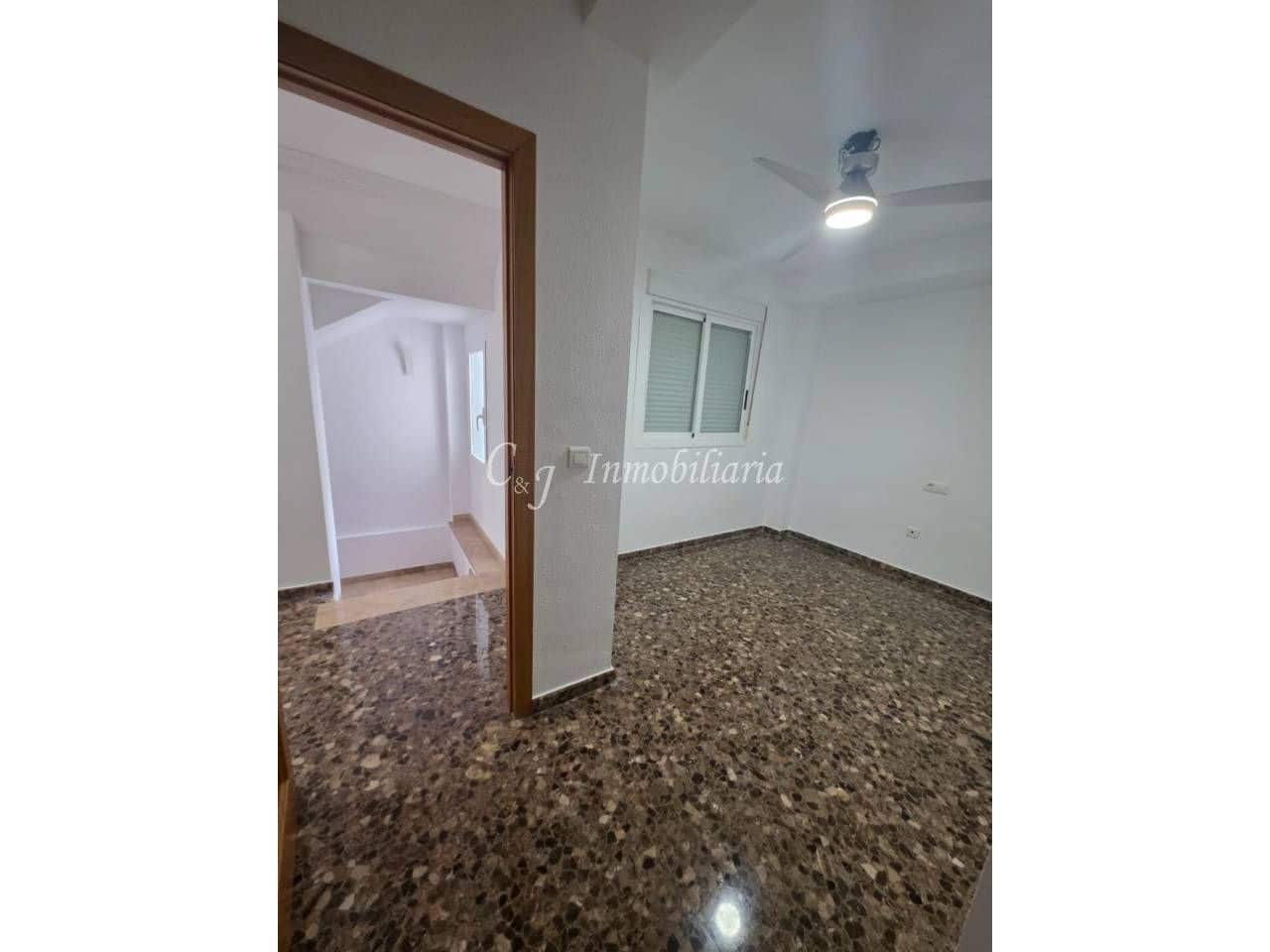 3 soveværelse Rækkehus til salg i Sagunto / Sagunt med swimmingpool garage - € 269.000 (Ref: 9707738)