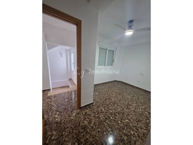 3 soveværelse Rækkehus til salg i Sagunto / Sagunt med swimmingpool garage - € 269.000 (Ref: 9707738)