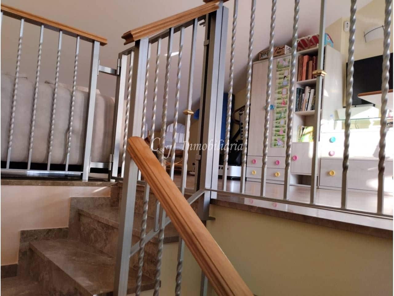 3 sovrum Semi-fristående Villa till salu i Sagunto / Sagunt med garage - 345 000 € (Ref: 9707739)