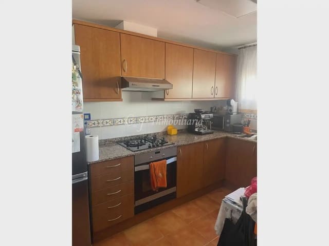 4 sypialnia Apartament na sprzedaż w Sagunto / Sagunt z garażem - 275 000 € (Ref: 9782518)