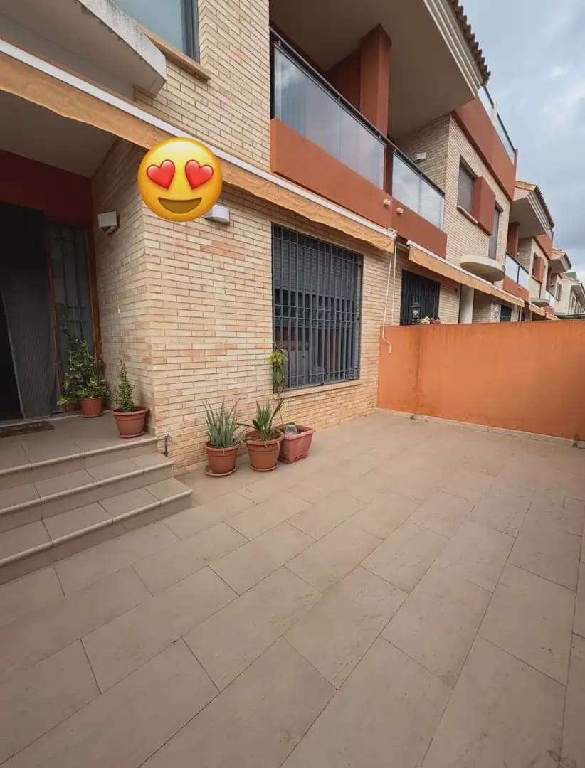 4 Zimmer Reihenhaus zu verkaufen in Alginet mit Garage - 350.000 € (Ref: 10079942)