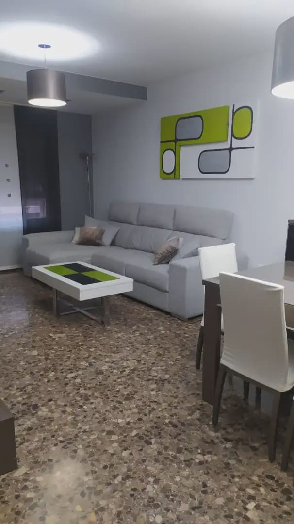 3 soveværelse Lejlighed til salg i L'Alcudia med garage - € 160.000 (Ref: 10130748)