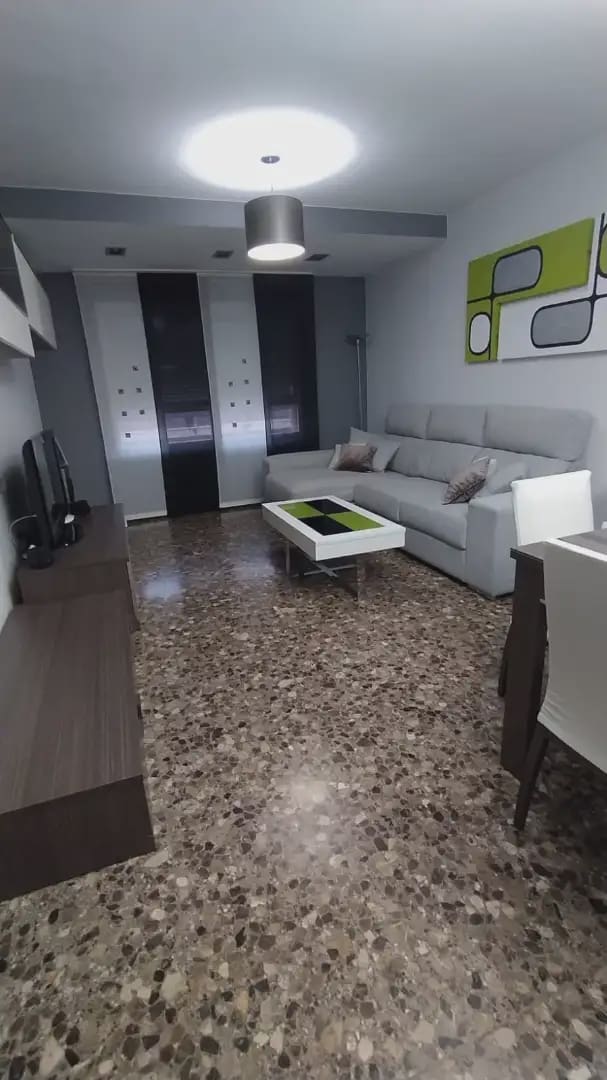 3 soveværelse Lejlighed til salg i L'Alcudia med garage - € 160.000 (Ref: 10130748)