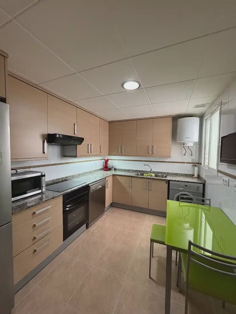 3 soveværelse Lejlighed til salg i L'Alcudia med garage - € 160.000 (Ref: 10130748)