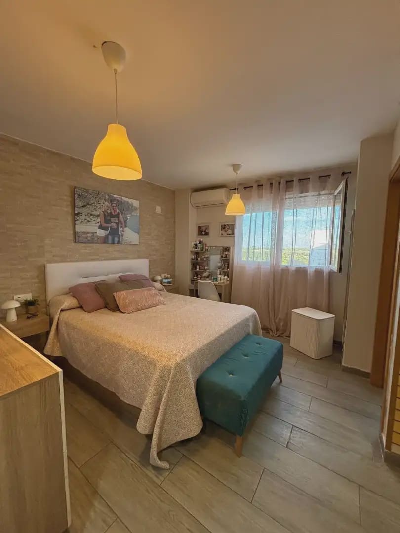3 bedroom Flat for sale in Alginet with garage - € 175,000 (Ref: 10165356)