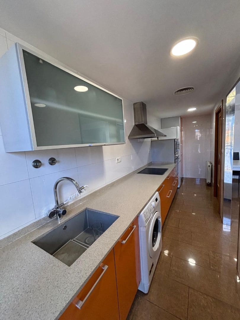 2 Zimmer Wohnung zu vermieten in Carlet mit Garage - 900 € (Ref: 9674643)