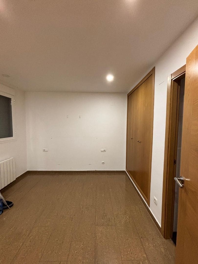2 Zimmer Wohnung zu vermieten in Carlet mit Garage - 900 € (Ref: 9674643)