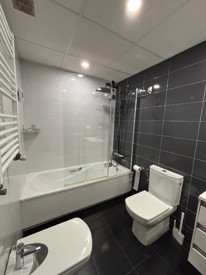 2 Zimmer Wohnung zu vermieten in Carlet mit Garage - 900 € (Ref: 9674643)