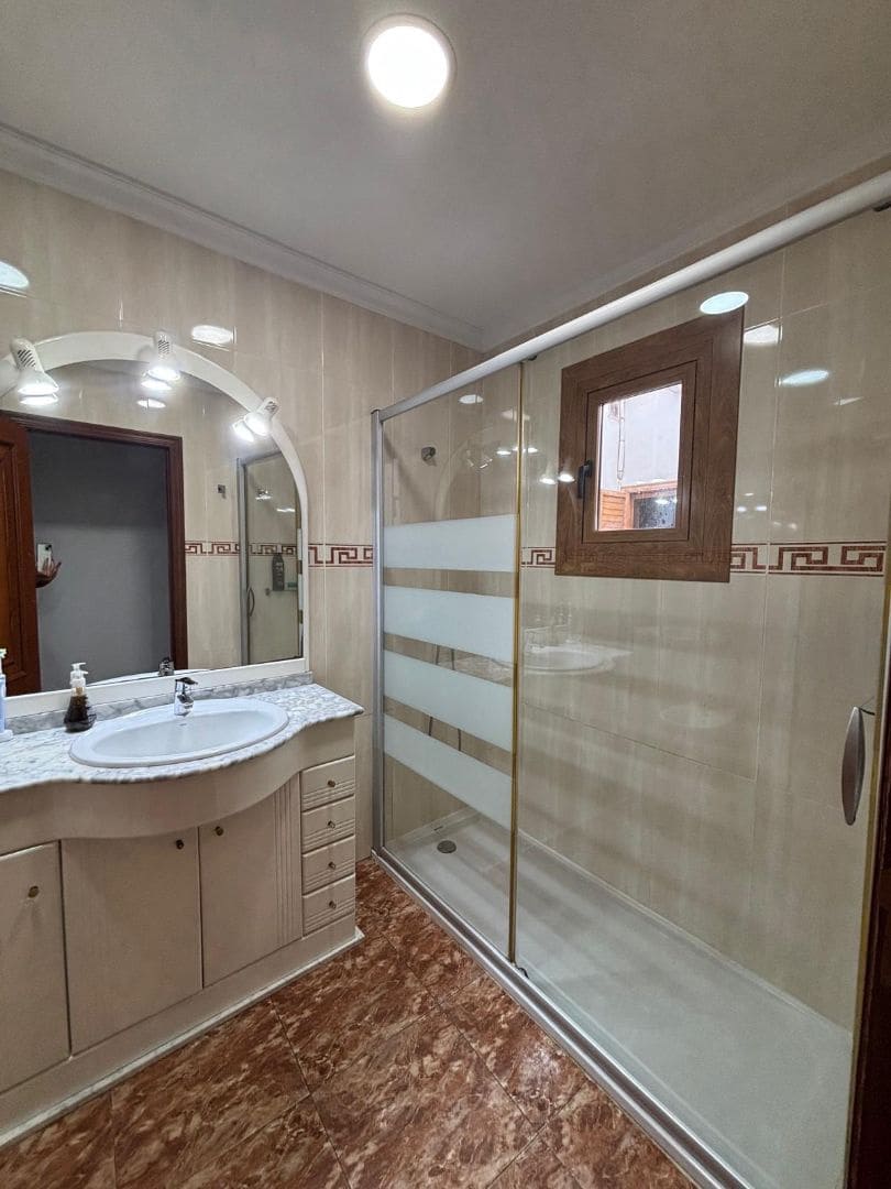 Casa de 3 habitaciones en Alginet en venta con garaje - 219.900 € (Ref: 9674652)