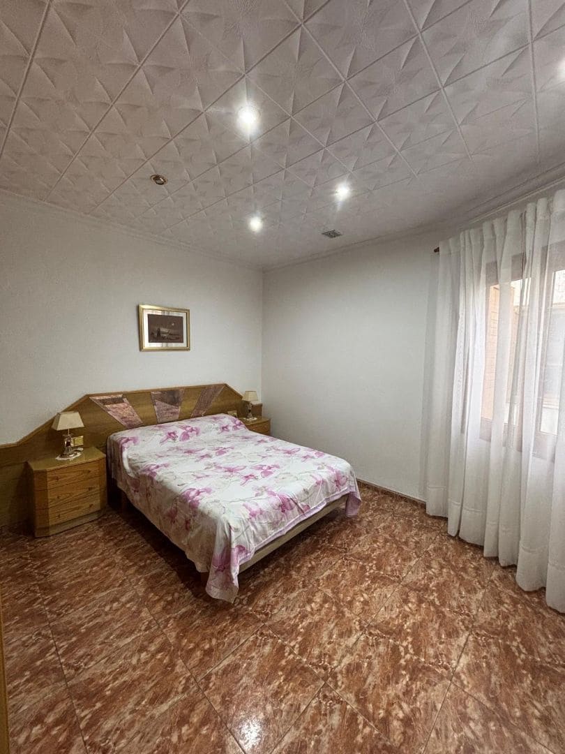 Casa de 3 habitaciones en Alginet en venta con garaje - 219.900 € (Ref: 9674652)