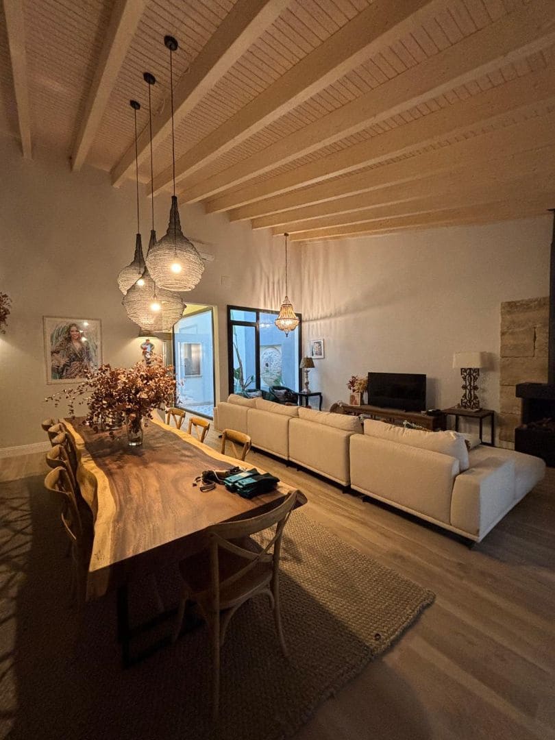 4 soveværelse Byhus til salg i Benifaio med swimmingpool garage - € 560.000 (Ref: 9674657)